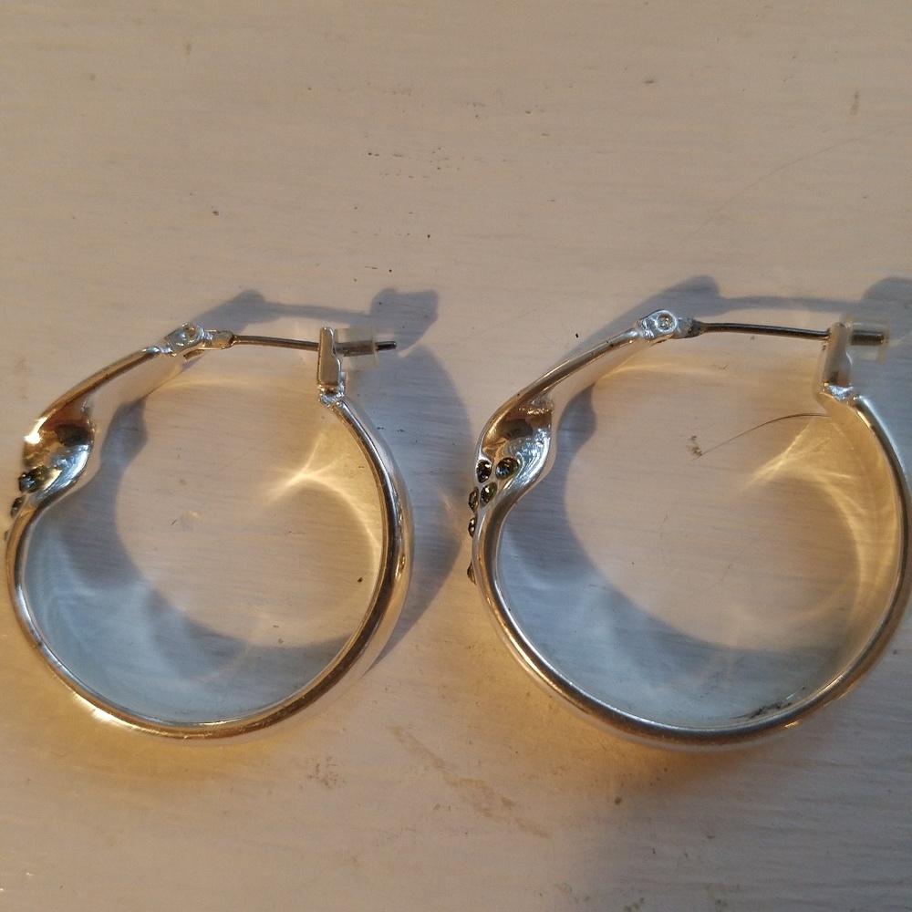 Kenneth Cole silver twist hoop earrings with rhine